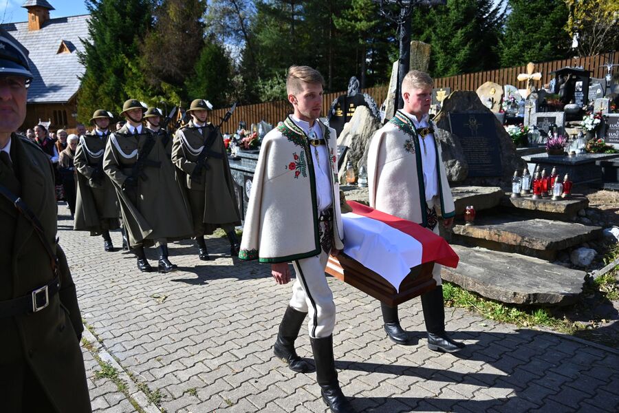 Uroczystości pogrzebowe Stanisława Klapera. Fot. Janusz Ślęzak (IPN)