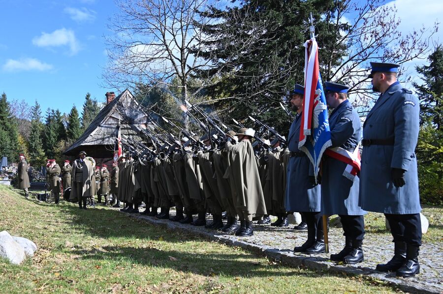 Uroczystości pogrzebowe Stanisława Klapera. Fot. Janusz Ślęzak (IPN)