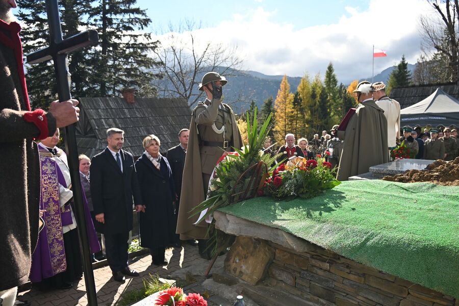 Uroczystości pogrzebowe Stanisława Klapera. Fot. Janusz Ślęzak (IPN)