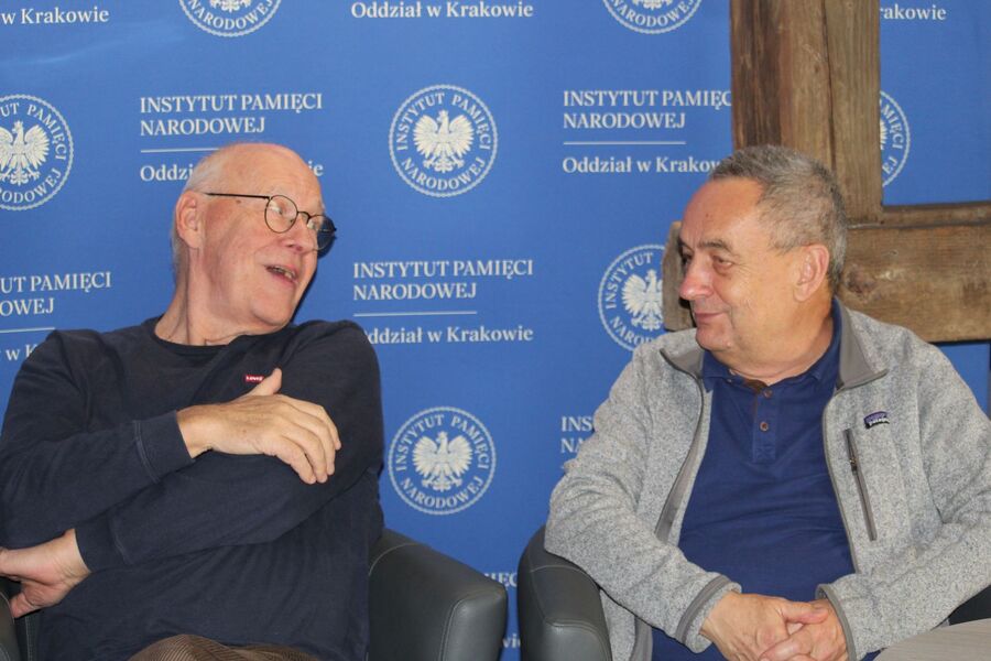 Niezależna Telewizja Mistrzejowice. Spotkanie Klubu im. „Grota”. Fot. Kamil Szkaradek (IPN)