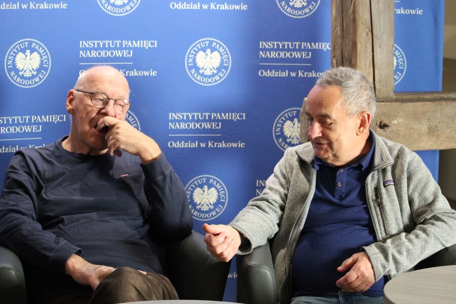 Niezależna Telewizja Mistrzejowice. Spotkanie Klubu im. „Grota”. Fot. Kamil Szkaradek (IPN)