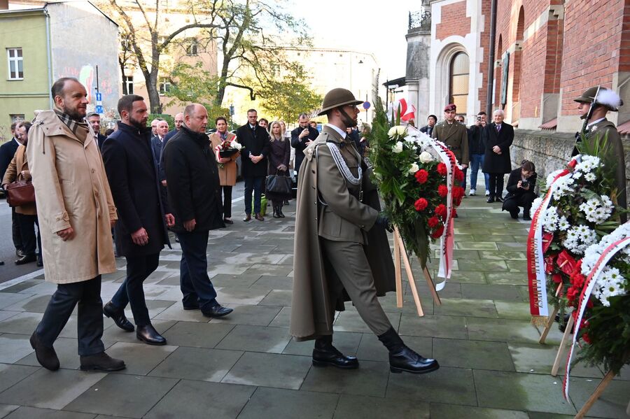 Krakowskie uroczystości upamiętniające Wincentego Witosa i Ignacego Daszyńskiego. Fot. Janusz Ślęzak (IPN)