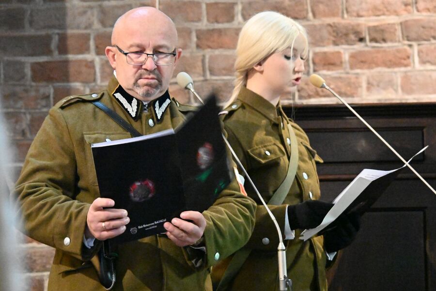 XII Krakowskie Zaduszki za Żołnierzy Wyklętych – Niezłomnych. Fot. Janusz Ślęzak (IPN)