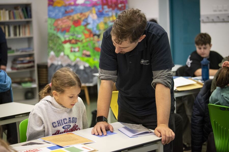 Pracownicy krakowskiego oddziału IPN przygotowali zajęcia edukacyjne. Fot. Agnieszka Masłowska (IPN)