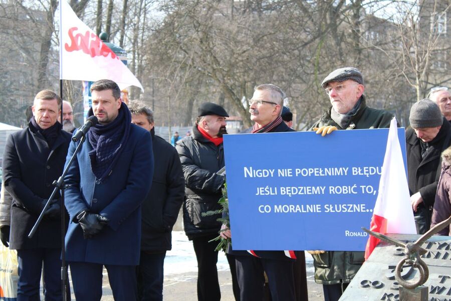 Narodowy Dzień Pamięci Żołnierzy Wyklętych. Uroczystość na pl. Inwalidów w Krakowie