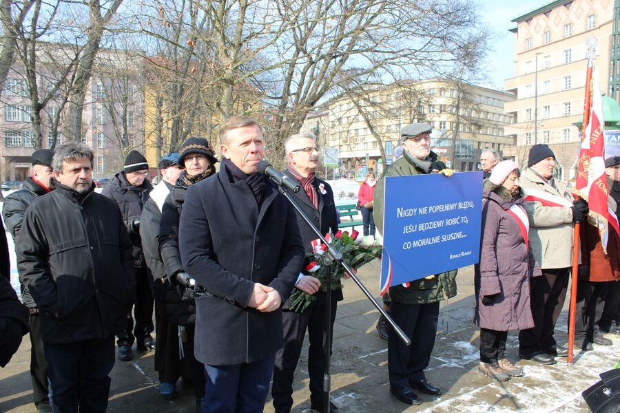 Narodowy Dzień Pamięci Żołnierzy Wyklętych. Uroczystość na pl. Inwalidów w Krakowie