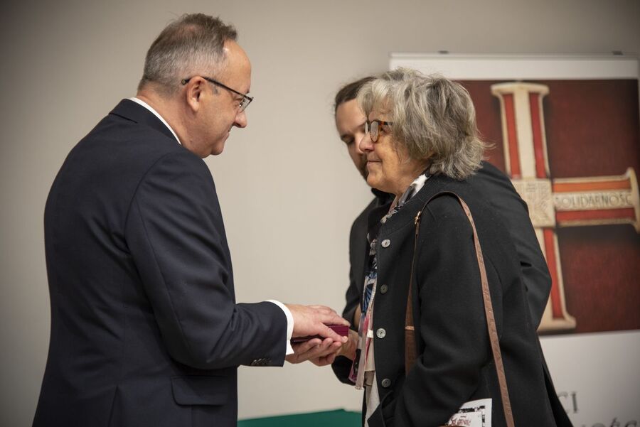 Kraków. Uroczystość wręczenia odznaczeń Krzyż Wolności i Solidarności. Fot. Agnieszka Masłowska (IPN)