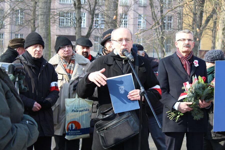 Narodowy Dzień Pamięci Żołnierzy Wyklętych. Uroczystość na pl. Inwalidów w Krakowie