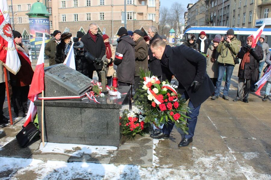 Narodowy Dzień Pamięci Żołnierzy Wyklętych. Uroczystość na pl. Inwalidów w Krakowie
