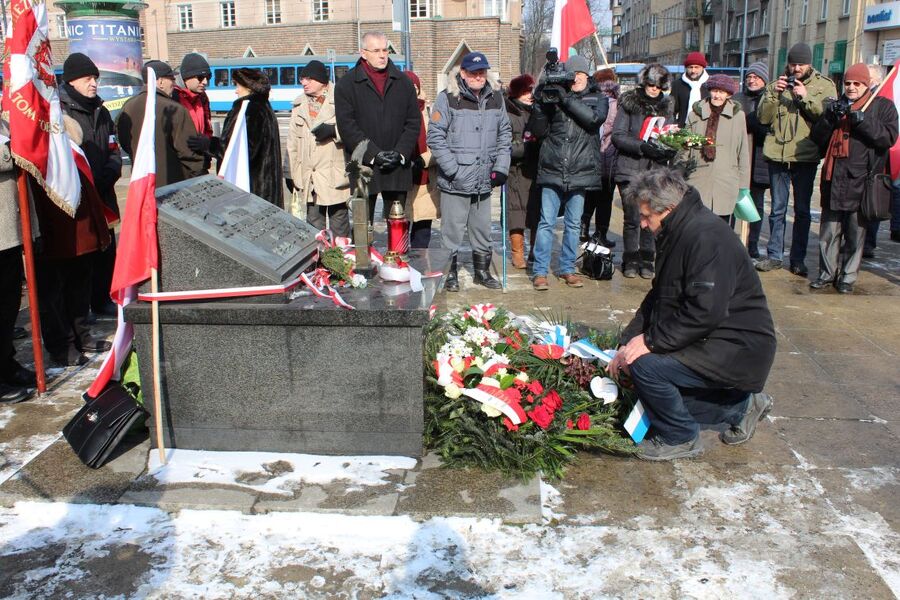 Narodowy Dzień Pamięci Żołnierzy Wyklętych. Uroczystość na pl. Inwalidów w Krakowie