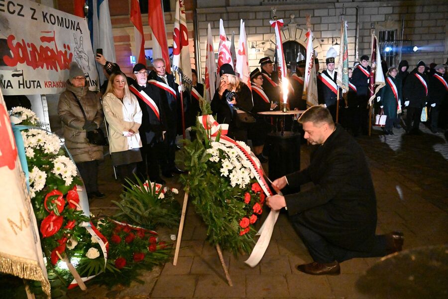 Kraków. Uroczystości w 44. rocznicę wprowadzenia stanu wojennego. Fot. Janusz Ślęzak (IPN)