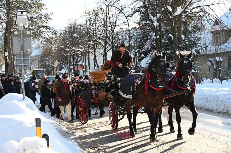 Uroczystości pogrzebowe Krzysztofa Owczarka w Zakopanem. Fot. Janusz Ślęzak (IPN)