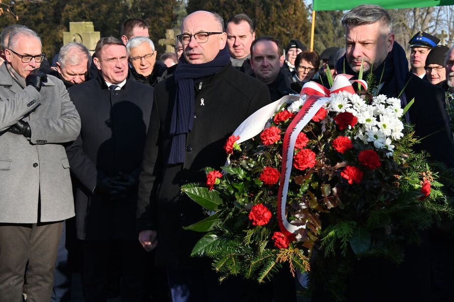 Rolnicza „Solidarność” uczciła w Wierzchosławicach 152. rocznicę urodzin Wincentego Witosa. Fot. Janusz Ślęzak (IPN)