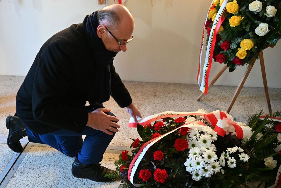 Rolnicza „Solidarność” uczciła w Wierzchosławicach 152. rocznicę urodzin Wincentego Witosa. Fot. Janusz Ślęzak (IPN)