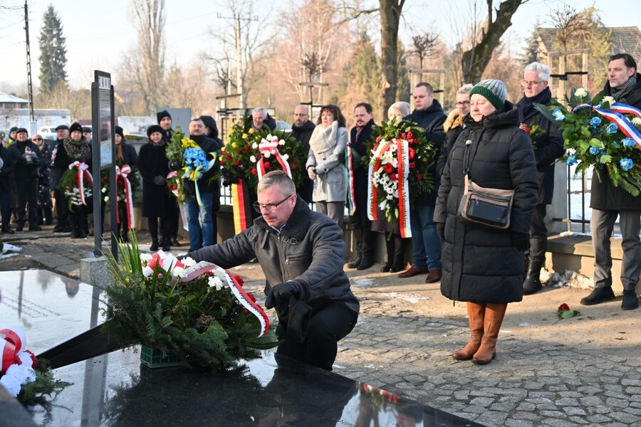 Uroczystość w 81. rocznicę marszu śmierci więźniów z KL Auschwitz. Fot. Żaneta Wierzgacz (IPN)