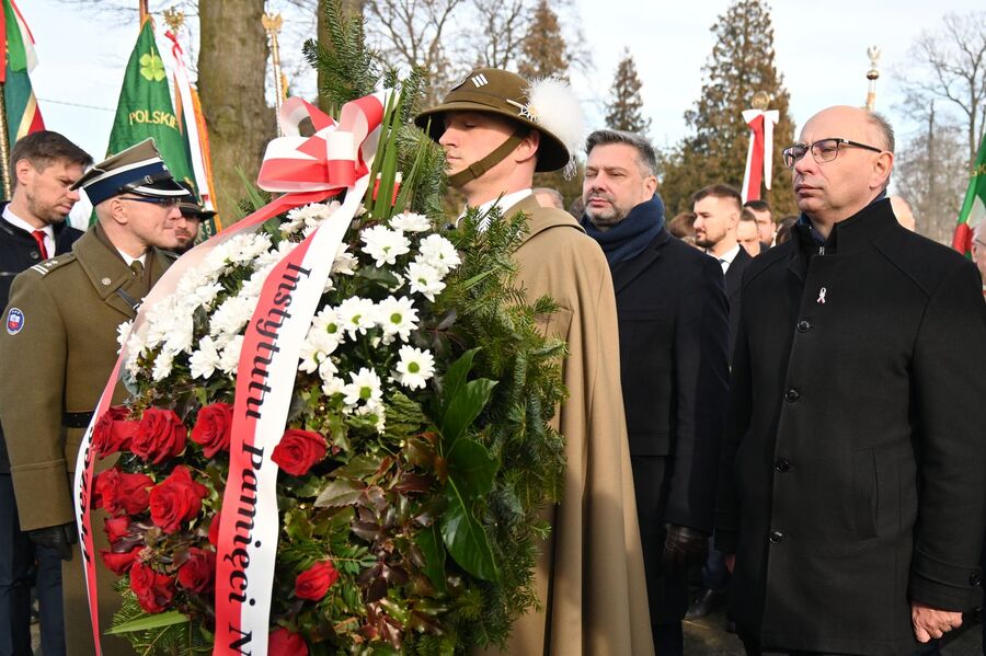 152. rocznica urodzin Wincentego Witosa. Uroczystości w Wierzchosławicach. Fot. Janusz Ślęzak (IPN)