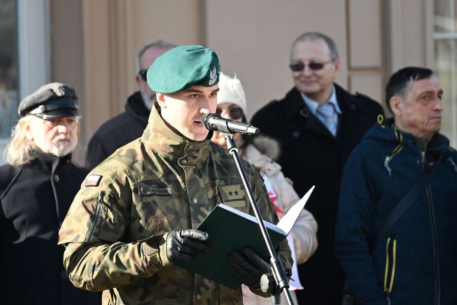 Kraków. Uroczystość w 22. rocznicę śmierci Ryszarda Kuklińskiego. Fot. Janusz Ślęzak (IPN)
