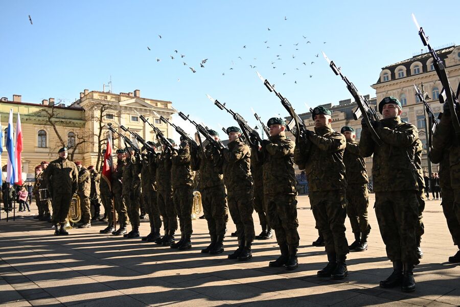 Kraków. Uroczystość w 22. rocznicę śmierci Ryszarda Kuklińskiego. Fot. Janusz Ślęzak (IPN)