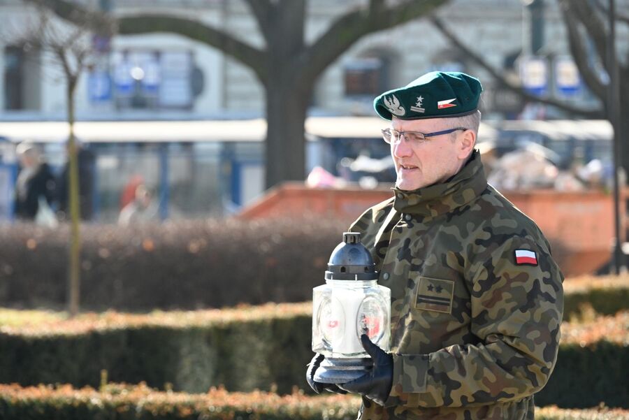 Kraków. Uroczystość w 22. rocznicę śmierci Ryszarda Kuklińskiego. Fot. Janusz Ślęzak (IPN)