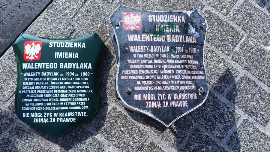 IPN sfinansował nowe tablice na studzience Walentego Badylaka. Fot. IPN