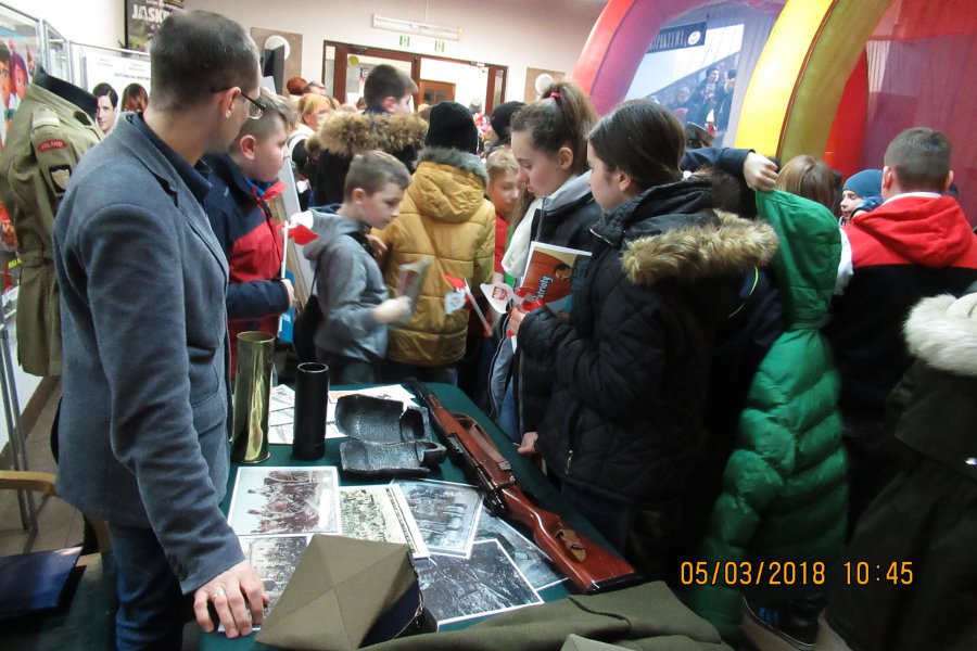 „Korowód Niepodległości” w Ostrowcu Świętokrzyskim