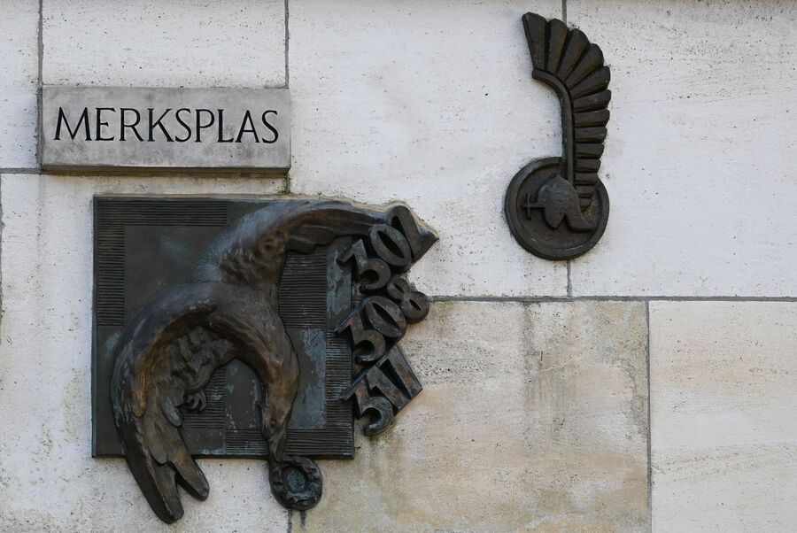 Przedstawiciele IPN u Polaków mieszkających w Belgii. Fot. Marcin Łatacz (IPN)