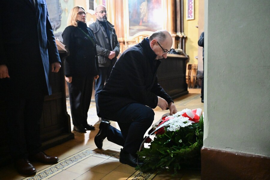 Msza święta za duszę Janusza Kurtyki. Fot. Żaneta Wierzgacz (IPN)