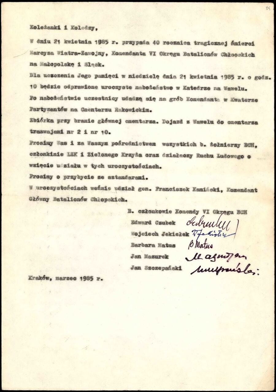 Zawiadomienie o uroczystym nabożeństwie w katedrze na Wawelu z okazji 40. rocznicy tragicznej śmierci płk. Narcyza Wiatra ps. „Zawojna”, podpisane przez byłych członków komendy Okręgu VI Batalionów Chłopskich. Marzec 1985