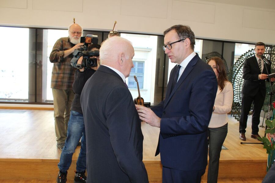 Prezes IPN wręczył w Krakowie Krzyże Wolności i Solidarności