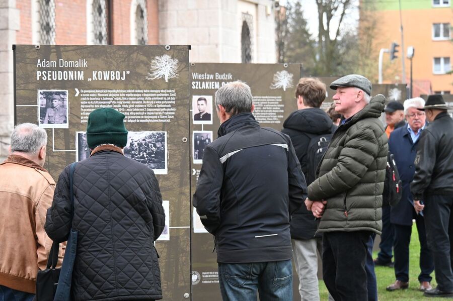 Spotkania edukacyjne i wystawa IPN w Nowym Targu. Fot. Janusz Ślęzak (IPN)