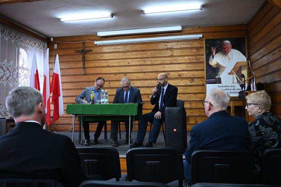 Spotkania edukacyjne i wystawa IPN w Nowym Targu. Fot. Janusz Ślęzak (IPN)