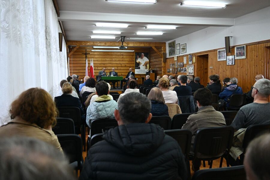 Spotkania edukacyjne i wystawa IPN w Nowym Targu. Fot. Janusz Ślęzak (IPN)
