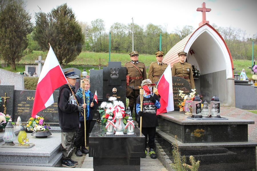 W Jachówce uczczono Jana Sałapatka „Orła”. Fot. Dawid Golik (IPN)