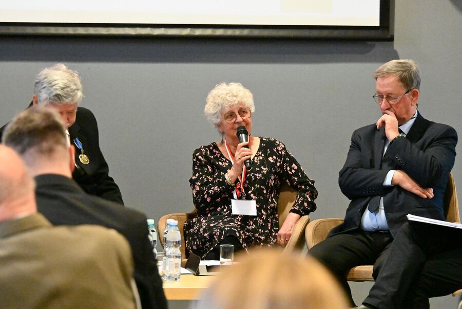 Konferencji „Wojna – Ofiary – Zadośćuczynienie” w Krakowie. Fot. Janusz Ślęzak (IPN)