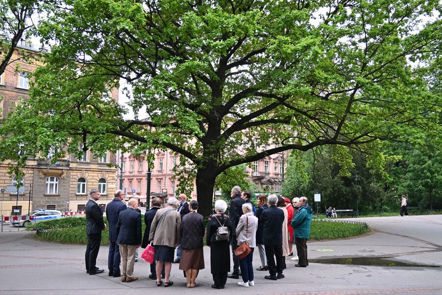 Krakowskie uroczystości upamiętniające ofiary niemieckich obozów koncentracyjnych. Fot. Janusz Ślęzak (IPN)