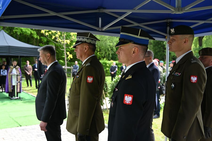 Uroczystości pogrzebowe Władysława Tarkowskiego. Fot. Janusz Ślęzak (IPN)