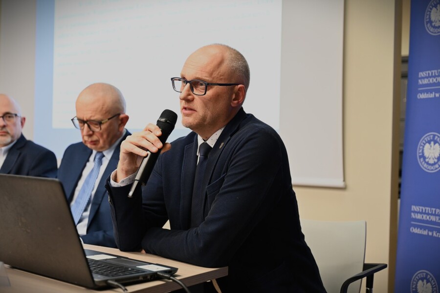 Konferencja naukowa „Poza regulaminem, poza służbą, poza prawem. Codzienność, praktyki nieformalne i życie pozazawodowe funkcjonariuszy SB w latach 1956-1990”. Fot. Żaneta Wierzgacz (IPN)