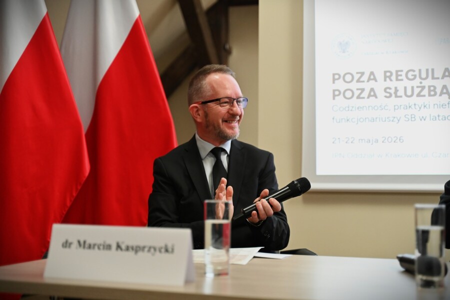 Konferencja naukowa „Poza regulaminem, poza służbą, poza prawem. Codzienność, praktyki nieformalne i życie pozazawodowe funkcjonariuszy SB w latach 1956-1990”. Fot. Żaneta Wierzgacz (IPN)