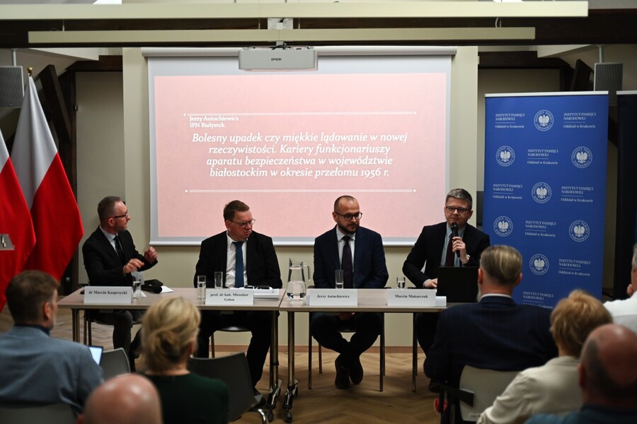 Konferencja naukowa „Poza regulaminem, poza służbą, poza prawem. Codzienność, praktyki nieformalne i życie pozazawodowe funkcjonariuszy SB w latach 1956-1990”. Fot. Żaneta Wierzgacz (IPN)