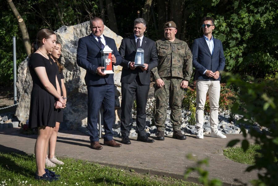 Znicze pamięci w 78. rocznicę śmierci rtm. Witolda Pileckiego. Fot. Agnieszka Masłowska (IPN)