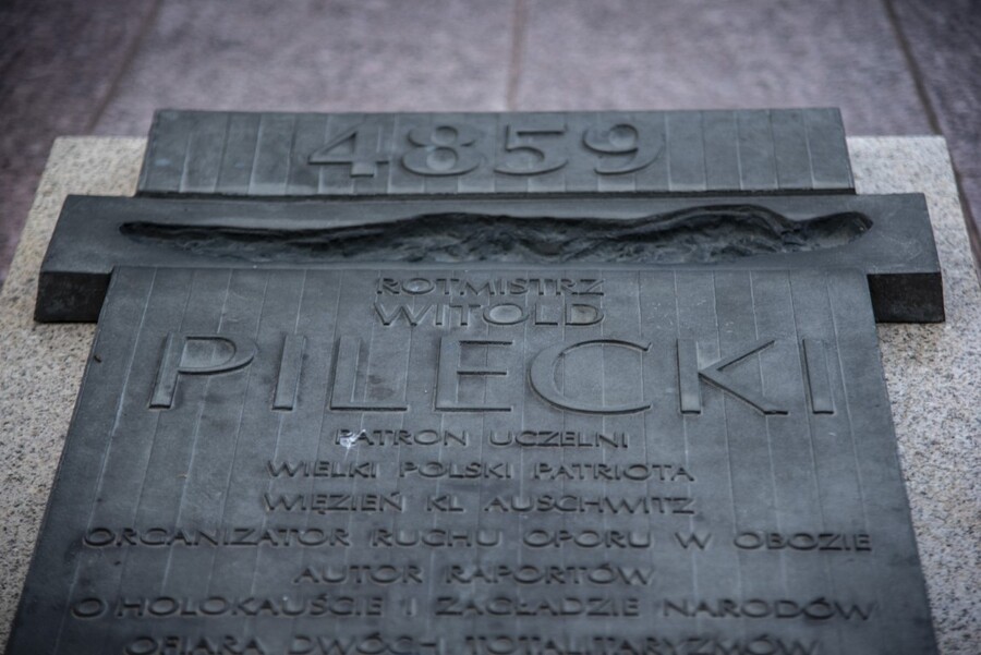Znicze pamięci w 78. rocznicę śmierci rtm. Witolda Pileckiego. Fot. Agnieszka Masłowska (IPN)