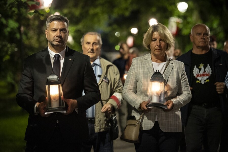Znicze pamięci w 78. rocznicę śmierci rtm. Witolda Pileckiego. Fot. Agnieszka Masłowska (IPN)