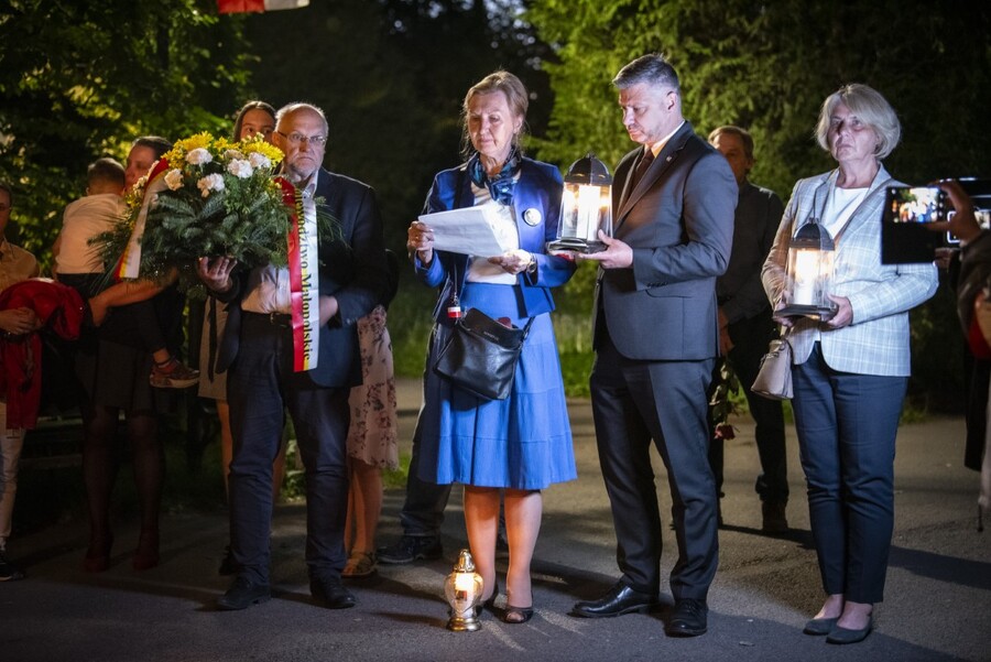 Znicze pamięci w 78. rocznicę śmierci rtm. Witolda Pileckiego. Fot. Agnieszka Masłowska (IPN)