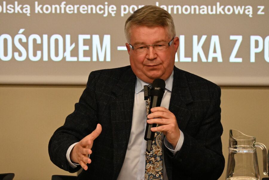 Kraków. Pierwsza konferencja z cyklu „Walka z Kościołem – Walka z Polakami”. Fot. Janusz Ślęzak (IPN)