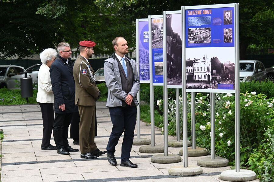 Wystawa IPN na pl. Axentowicza w Krakowie. Fot. Janusz Ślęzak (IPN)