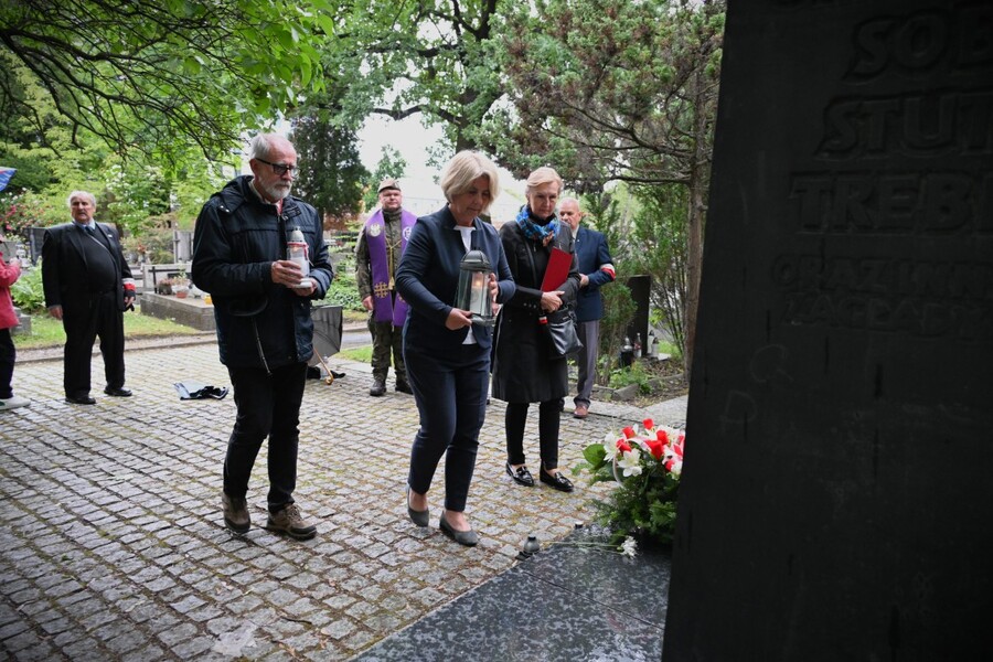 Uroczystość na Cm. Rakowickim. Fot. Żaneta Wierzgacz (IPN)