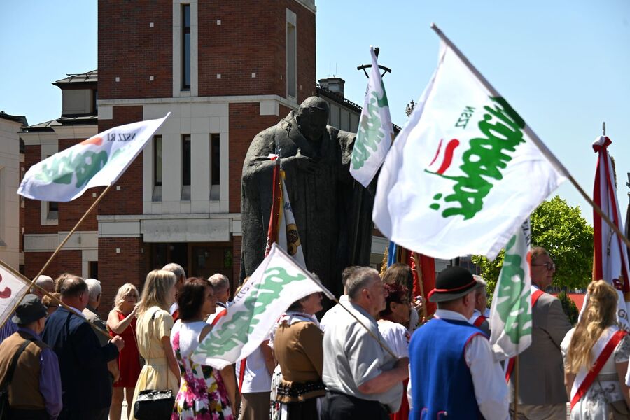Kraków. Uroczystości z okazji 45-lecia rolniczej „Solidarności”. Fot. Janusz Ślęzak (IPN)