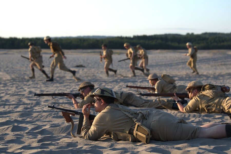 Tobruk 1941. Plenerowe wydarzenie na Pustyni Błędowskiej. Fot. Filip Musiał (IPN)