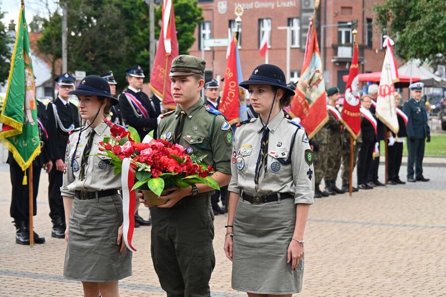 Dzień Walki i Męczeństwa Wsi Polskiej. Uroczystości w Liszkach. Fot. Janusz Ślęzak (IPN)
