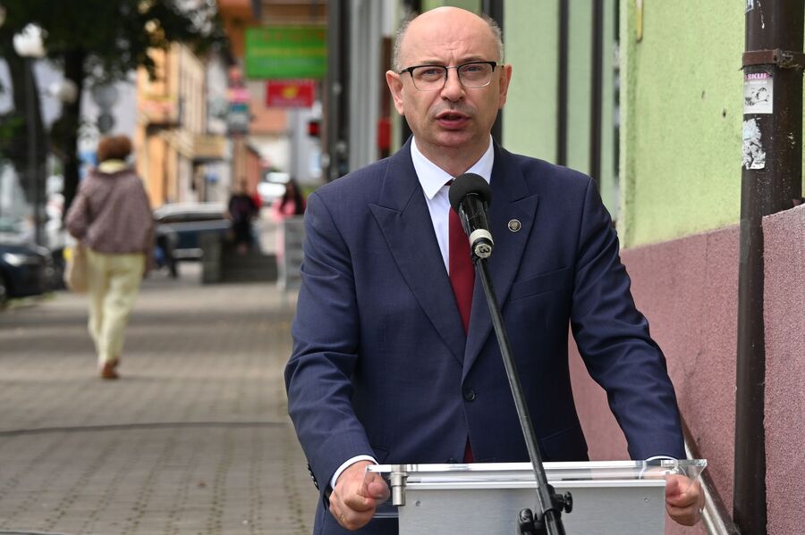 W Miechowie odsłonięto tablicę Apoloniusza Józefowicza i Stefana Miłkowskiego. Fot. Janusz Ślęzak (IPN)
